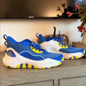 Steph Curry Under Amour men’s high-top Blue and Yellow Athletic Shoes